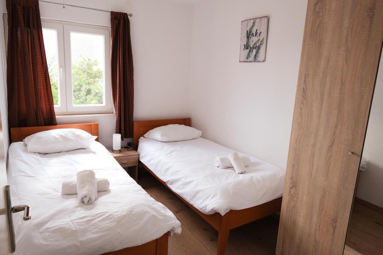 טרוגיר Apartment Nede מראה חיצוני תמונה